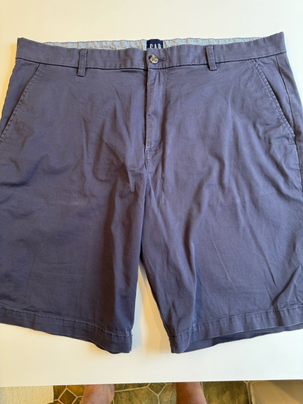 GAP Men's Navy Flat-Front Chino Shorts Size 40